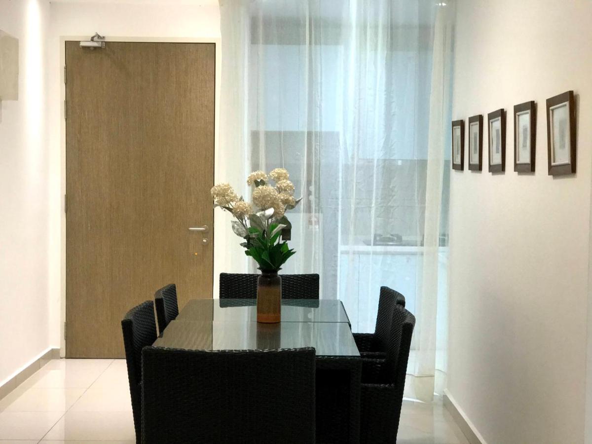 Klcc Legasi Direct View With A Superking Bed At A 3-Bedroom Premium Unit Куала Лумпур Екстериор снимка